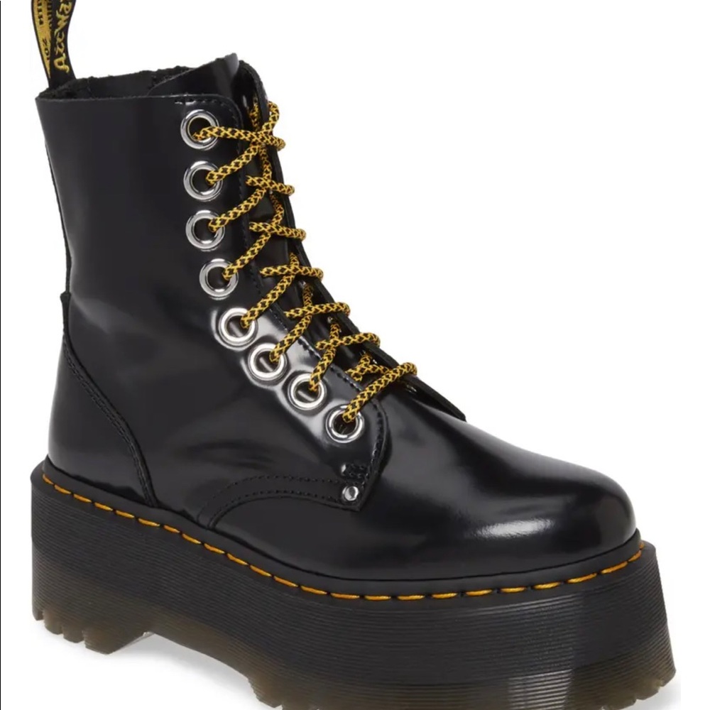 Jadon Max Platform Boot